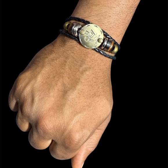 Aquarius Zodiac Bracelet with wood beads & alloy clasp - Picture 1 of 2